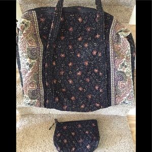 Vera Bradley large tote with matching lined pouch